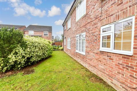 1 bedroom ground floor flat for sale, The Laurels, Southwater, West Sussex