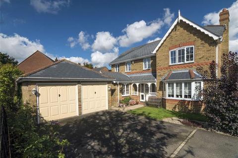 4 bedroom detached house to rent, Cuckoo Way, Great Notley, Braintree