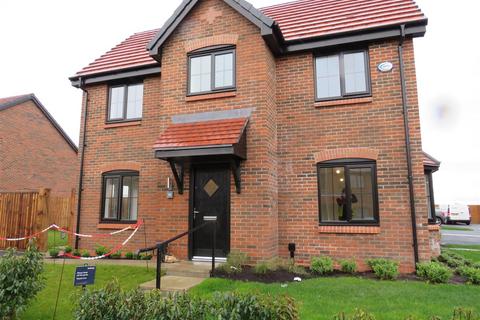 3 bedroom detached house to rent, Hercules Road, Bolton BL6