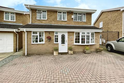 4 bedroom detached house for sale, Oriel Court, Darlington