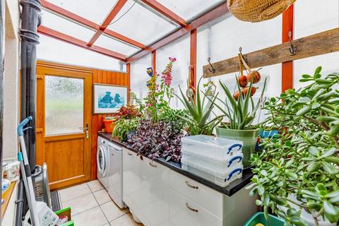 7 Crouch Road, Irthlingborough, Wellingborough, NN9 5PS
