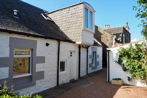 2 bedroom semi-detached house to rent, Queen Street, Fife DD6