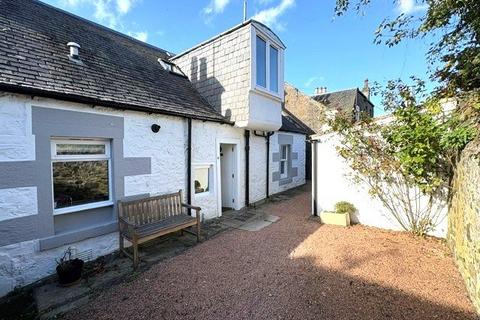 2 bedroom semi-detached house to rent, Queen Street, Dundee DD6