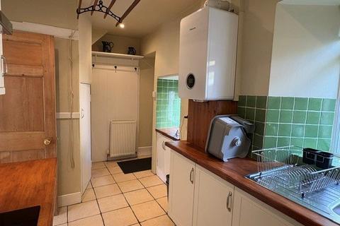 2 bedroom semi-detached house to rent, Queen Street, Dundee DD6
