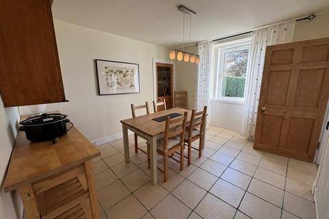 2 bedroom semi-detached house to rent, Queen Street, Dundee DD6