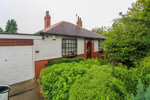 2 bedroom detached bungalow for sale, Wrenthorpe Lane, Wakefield WF2