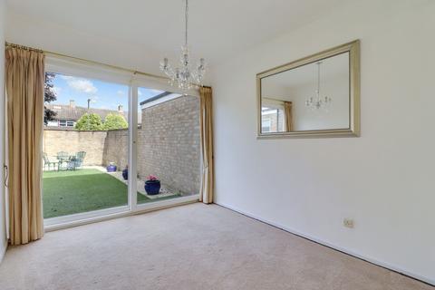 14 Kelvinbrook, West Molesey, KT8 1RZ