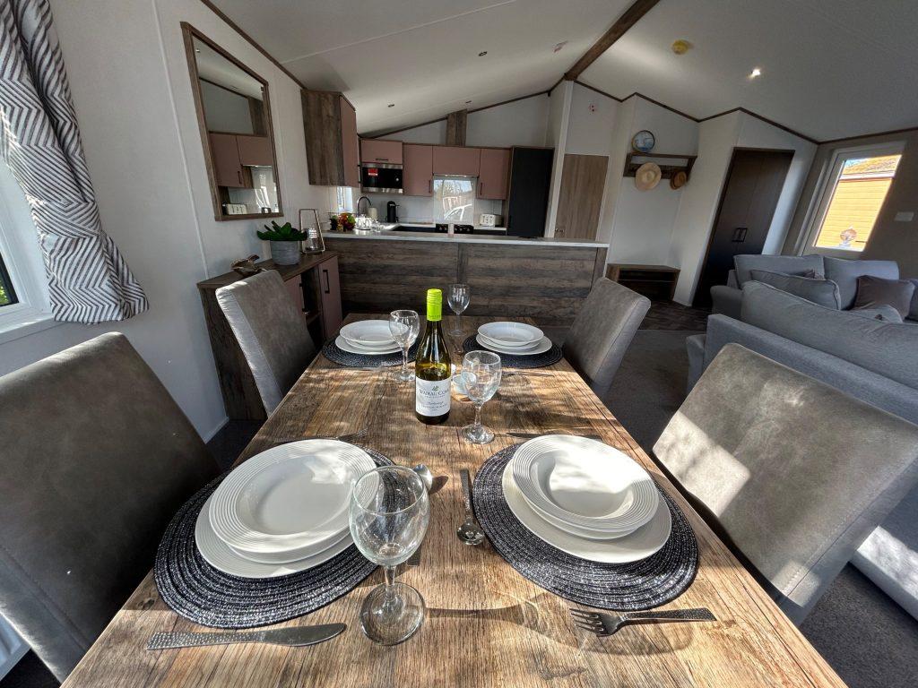 Birchington Vale Holiday Park 2 bed lodge for sale £174,995