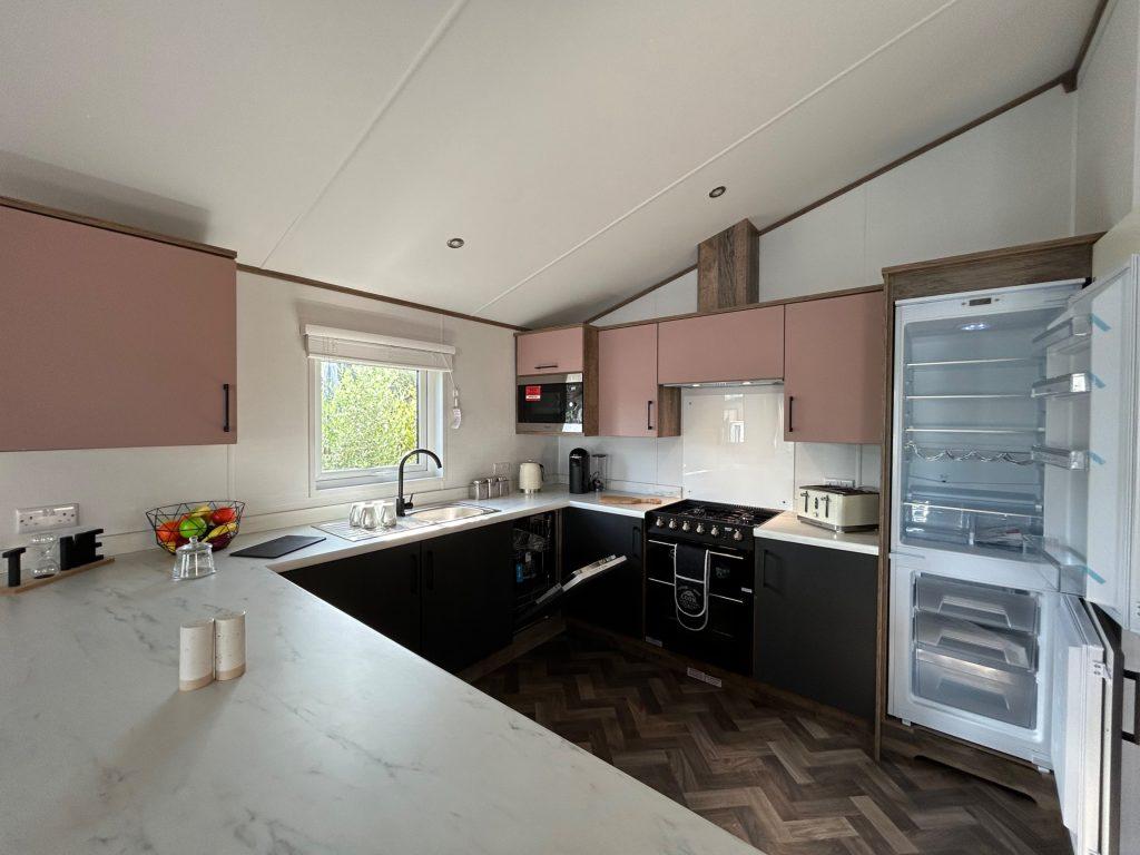 Birchington Vale Holiday Park 2 bed lodge for sale £174,995