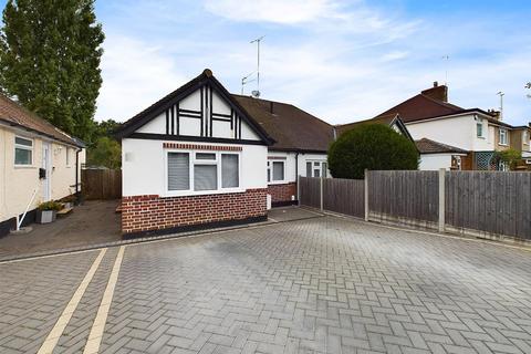 2 bedroom semi-detached bungalow for sale, Woodville Gardens, Ruislip HA4