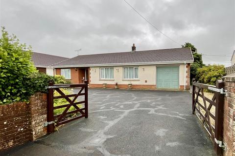 3 bedroom bungalow for sale, Priory Street, Kidwelly