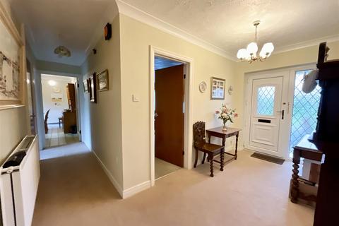 3 bedroom bungalow for sale, Priory Street, Kidwelly