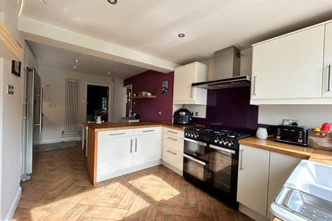 4 bedroom detached house for sale, Dobney Avenue, Queniborough, Leicestershire. LE7 3FF