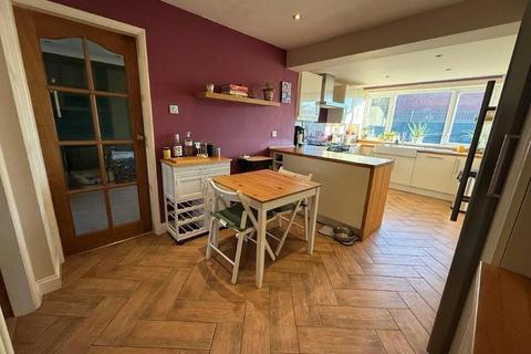 4 bedroom detached house for sale, Dobney Avenue, Queniborough, Leicestershire. LE7 3FF