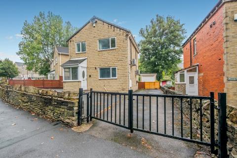 2 bedroom detached house for sale, Whitechapel Road, Cleckheaton, BD19