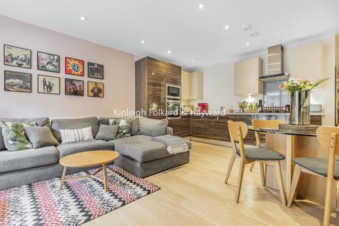 2 bedroom apartment to rent, Sidney Road London SW9