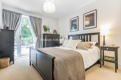 2 bedroom apartment to rent, Sidney Road London SW9