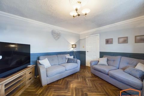 43 Ashmore Avenue, Wolverhampton, WV11 2LT