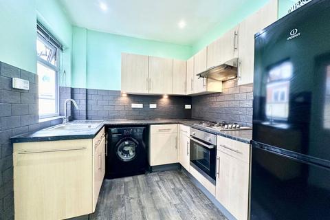 2 bedroom terraced house for sale, Boscombe Street, Stockport SK5