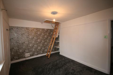 47 Incline Road, Oldham, OL8 4QW