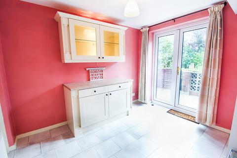 137 Overdale Road, Romiley, Stockport, SK6 3EN