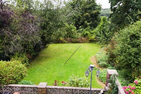 137 Overdale Road, Romiley, Stockport, SK6 3EN