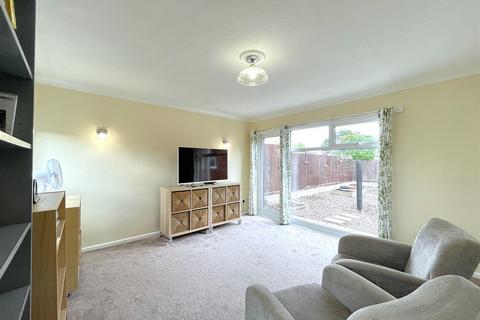 24 Cherry Lane, Hampton Magna, Warwick, CV35 8SL
