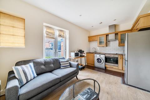 1 bedroom flat for sale, High Street, Esher, KT10