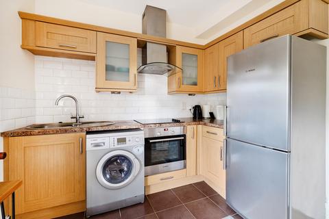 1 bedroom flat for sale, High Street, Esher, KT10