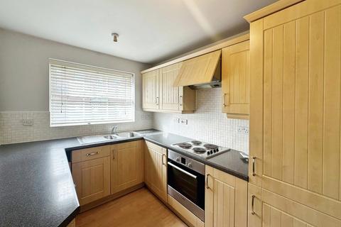 2 bedroom flat to rent, Sunningdale Court, Bolton BL3