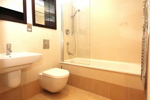 1 bedroom flat to rent, McClure House, Leeds Dock