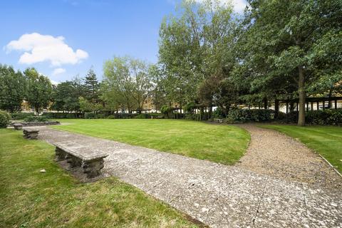 30 Beach Crescent, Littlehampton, BN17 5NT