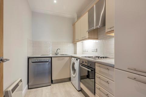 3 bedroom apartment for sale, Werna House, Monument Street, London, EC3R.