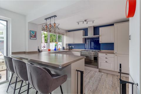 7 Berkeley Close, Bromsgrove, B60 2HL