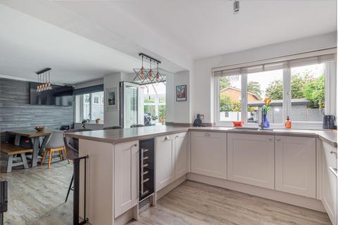 7 Berkeley Close, Bromsgrove, B60 2HL