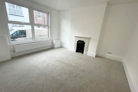 3 bedroom terraced house to rent, Worthing BN11