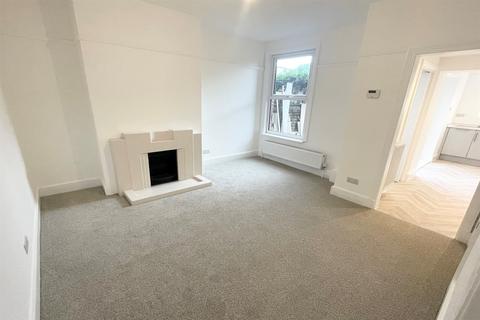 3 bedroom terraced house to rent, Worthing BN11