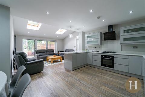 4 bedroom detached house for sale, Hazeley Close, Harborne, Birmingham, B17