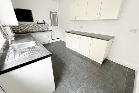 3 bedroom terraced house for sale, Suggitts Lane, Cleethorpes, N. E. Lincs, DN35 7JG