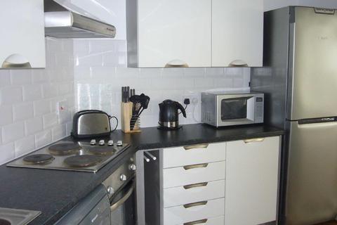 2 bedroom flat to rent, The Life Building 3, Hulme M15