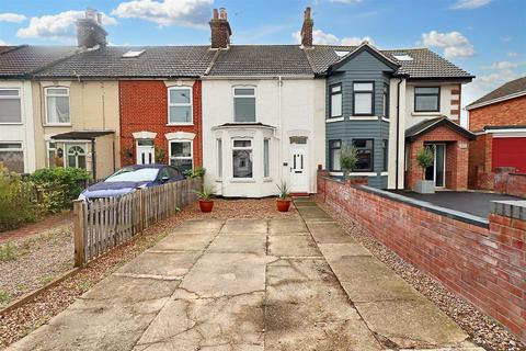 3 bedroom terraced house for sale, Beccles Road, Oulton Broad, Lowestoft