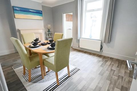 109 Beccles Road, Lowestoft, NR33 8QU