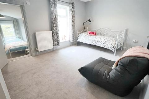 109 Beccles Road, Lowestoft, NR33 8QU