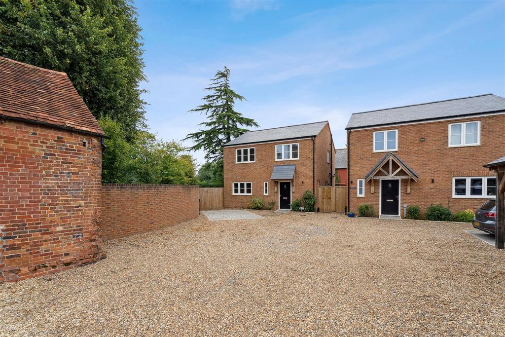 The Pines, Whitchurch