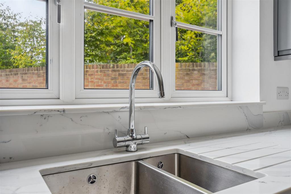 Feature Sink
