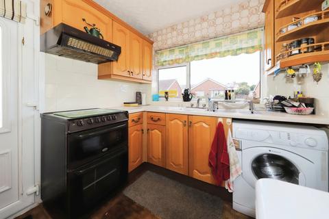 2 bedroom semi-detached bungalow for sale, Beechfield Drive, Kidderminster DY11