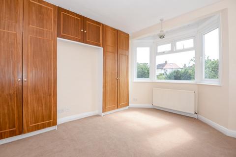 3 bedroom house to rent, Friars Walk Southgate N14