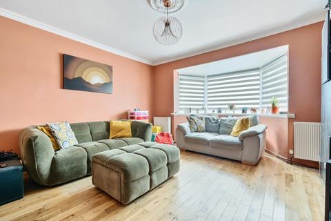 33 Hazel Crescent, Reading, RG2 7ND