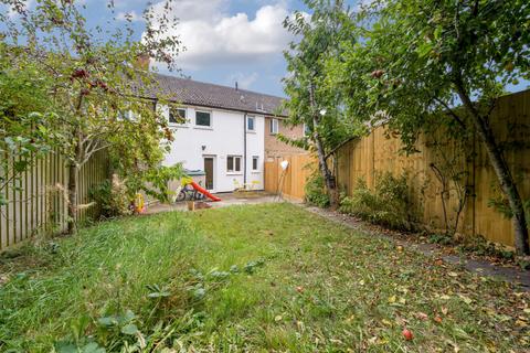33 Hazel Crescent, Reading, RG2 7ND
