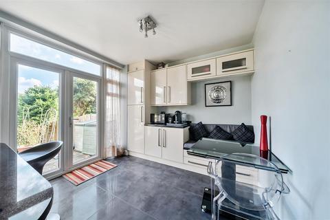 5 bedroom semi-detached house for sale, Hillside Gardens, Edgware